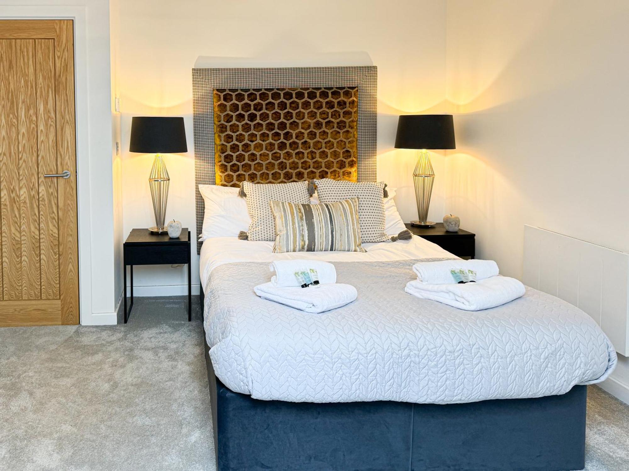 Free Parking - Central - Penthouse York Exterior foto